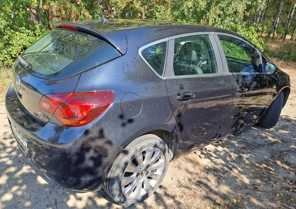 Opel Astra cena 20800 przebieg: 182230, rok produkcji 2012 z Tuliszków małe 67